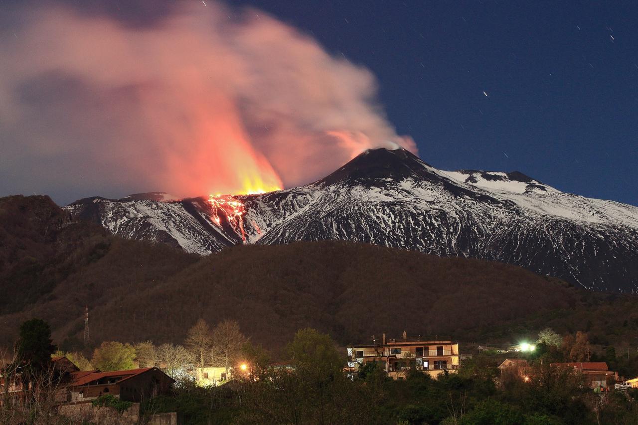 Alberto'S Mt.Etna B&B Zafferana Etnea Esterno foto